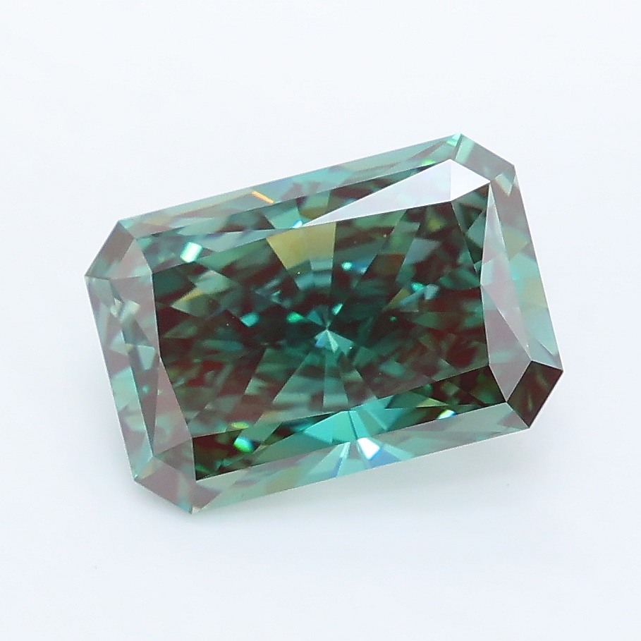 2.57ct Radiant lab grown diamond