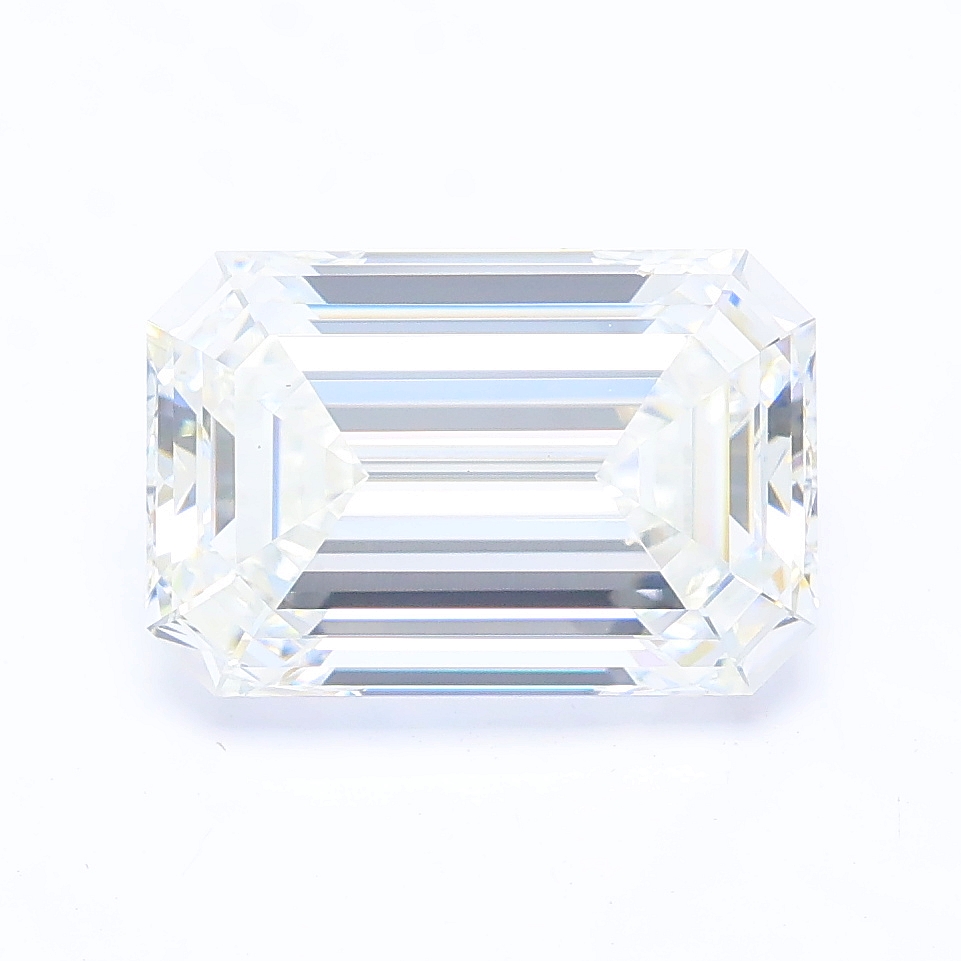 3.09ct Emerald lab grown diamond