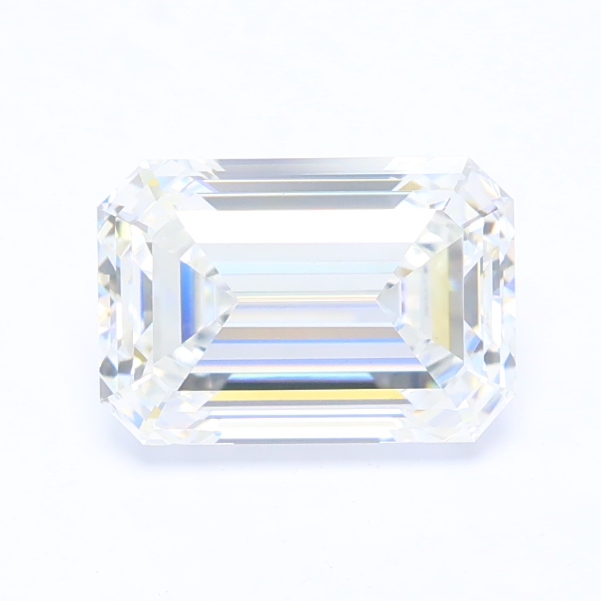 2.57ct Emerald lab grown diamond