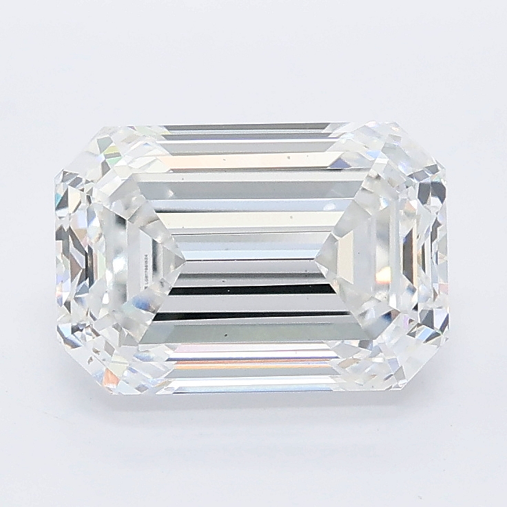 2.56ct Emerald lab grown diamond