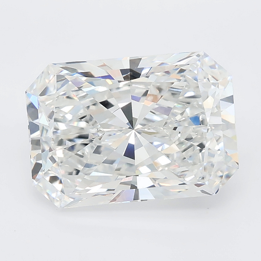4.07ct Radiant lab grown diamond