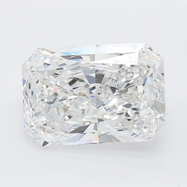 2.26ct Radiant lab grown diamond