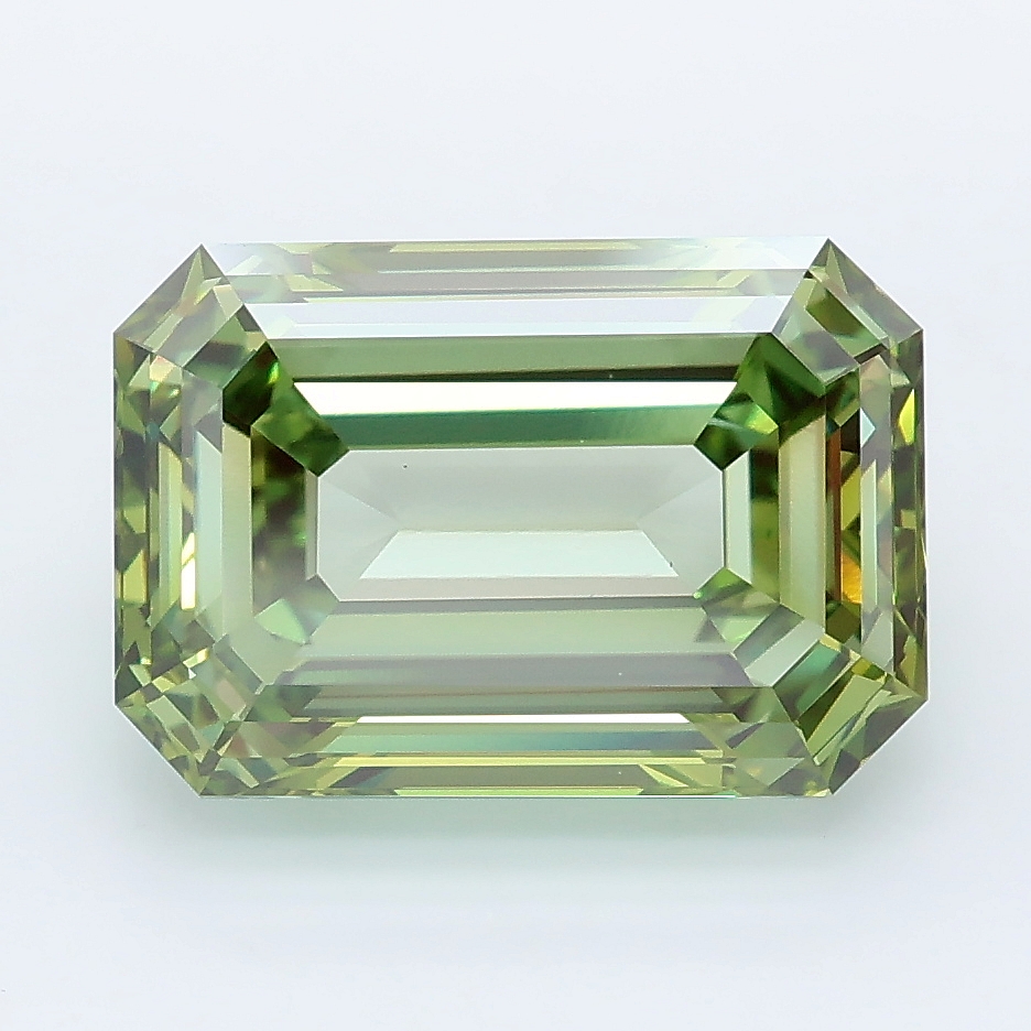 5.01ct Emerald lab grown diamond